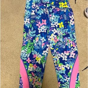 Lilly Pulitzer weekend yoga size small